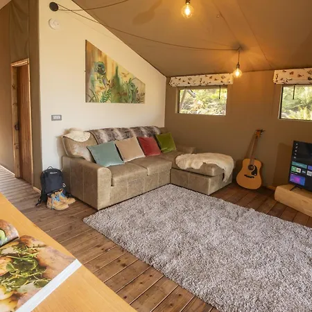 Windermere - Safari Luxury tent Ambleside